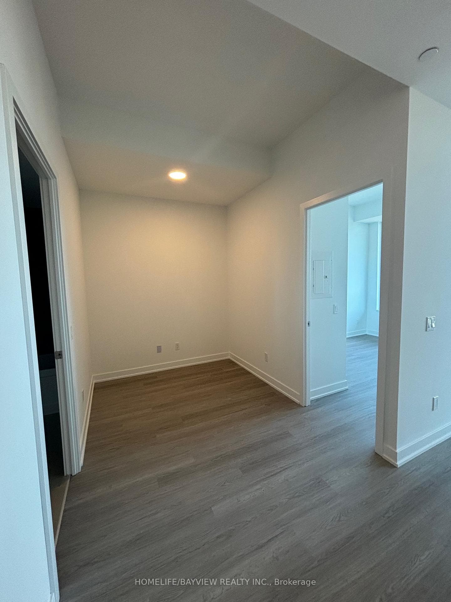 8188 Yonge Street Unit 622 photo 2