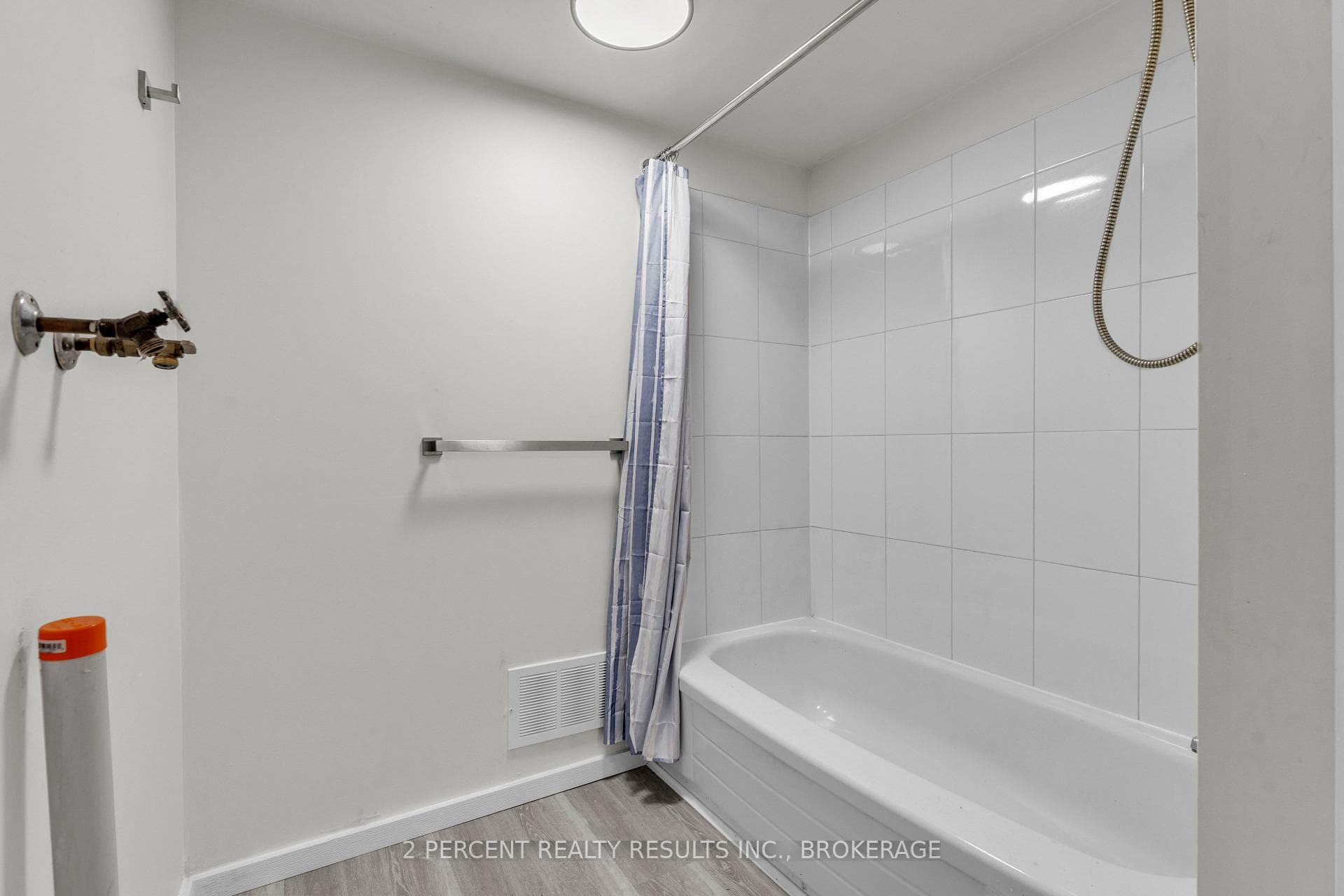 479 Henrietta Street photo 43