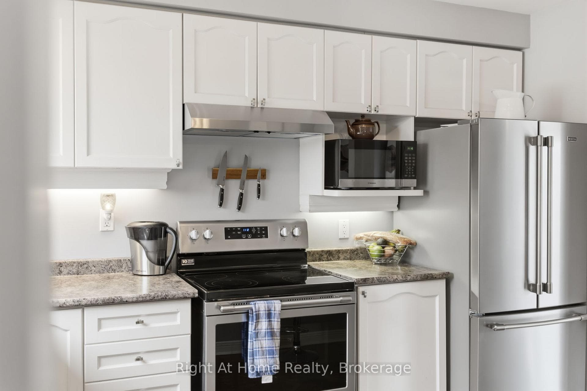 303 Garden Street Unit 12 photo 13