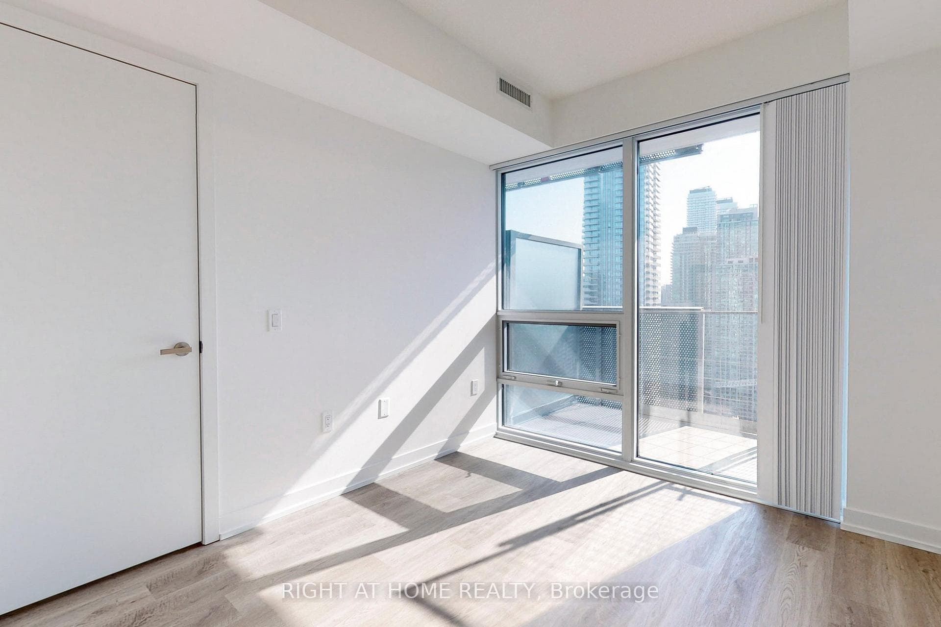 55 Cooper Street Unit 3316 photo 22