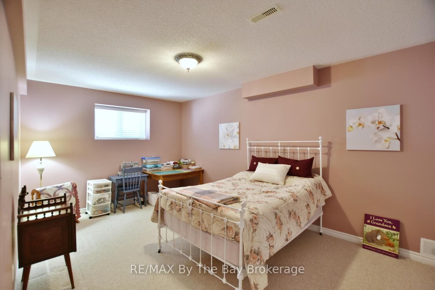 55 Oriole Crescent photo 35