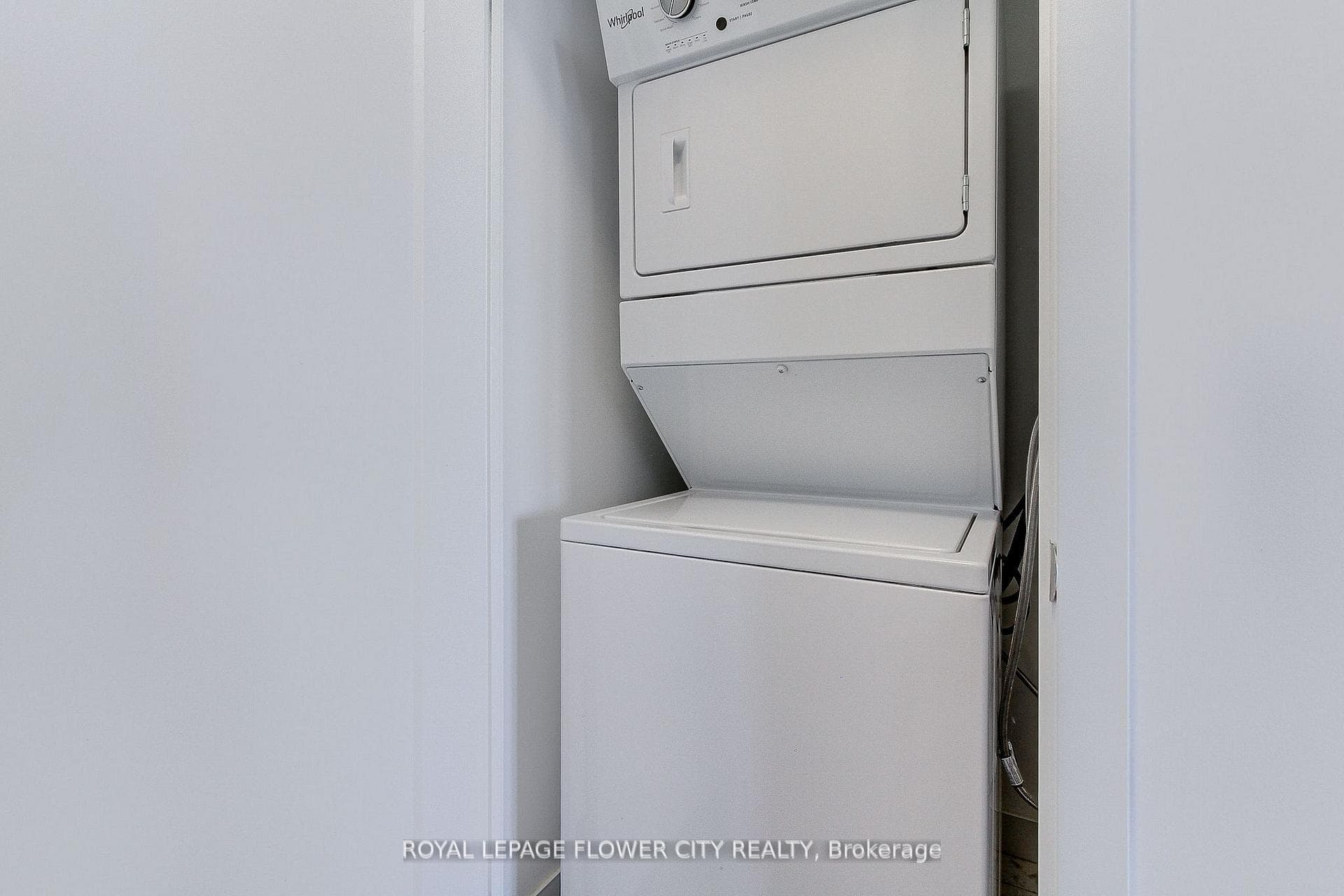 95 Oneida Crescent Unit 2305 photo 14