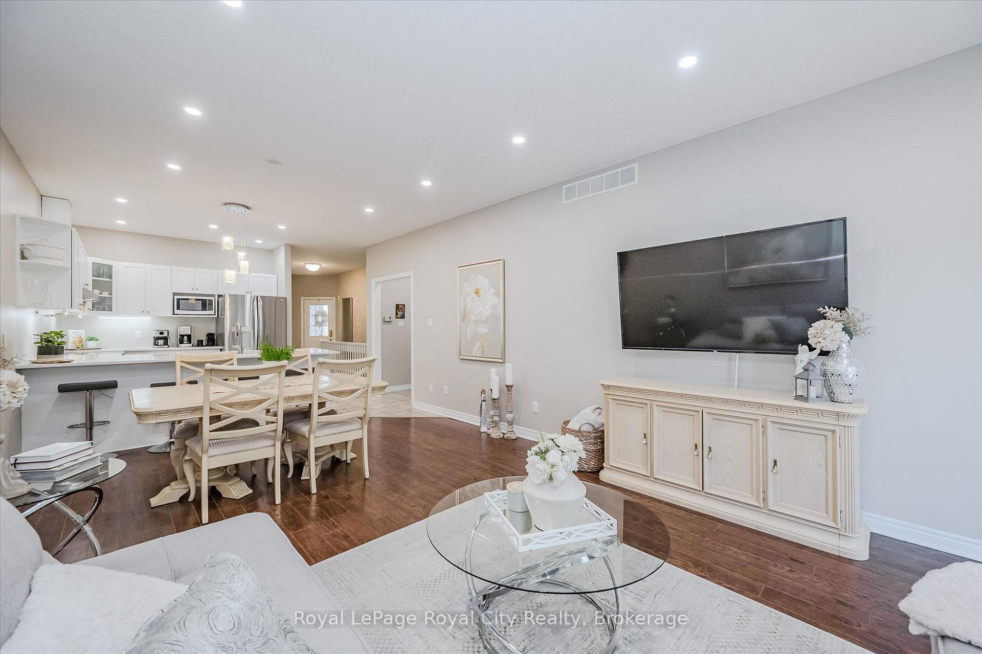 291 Bamford Drive photo 13