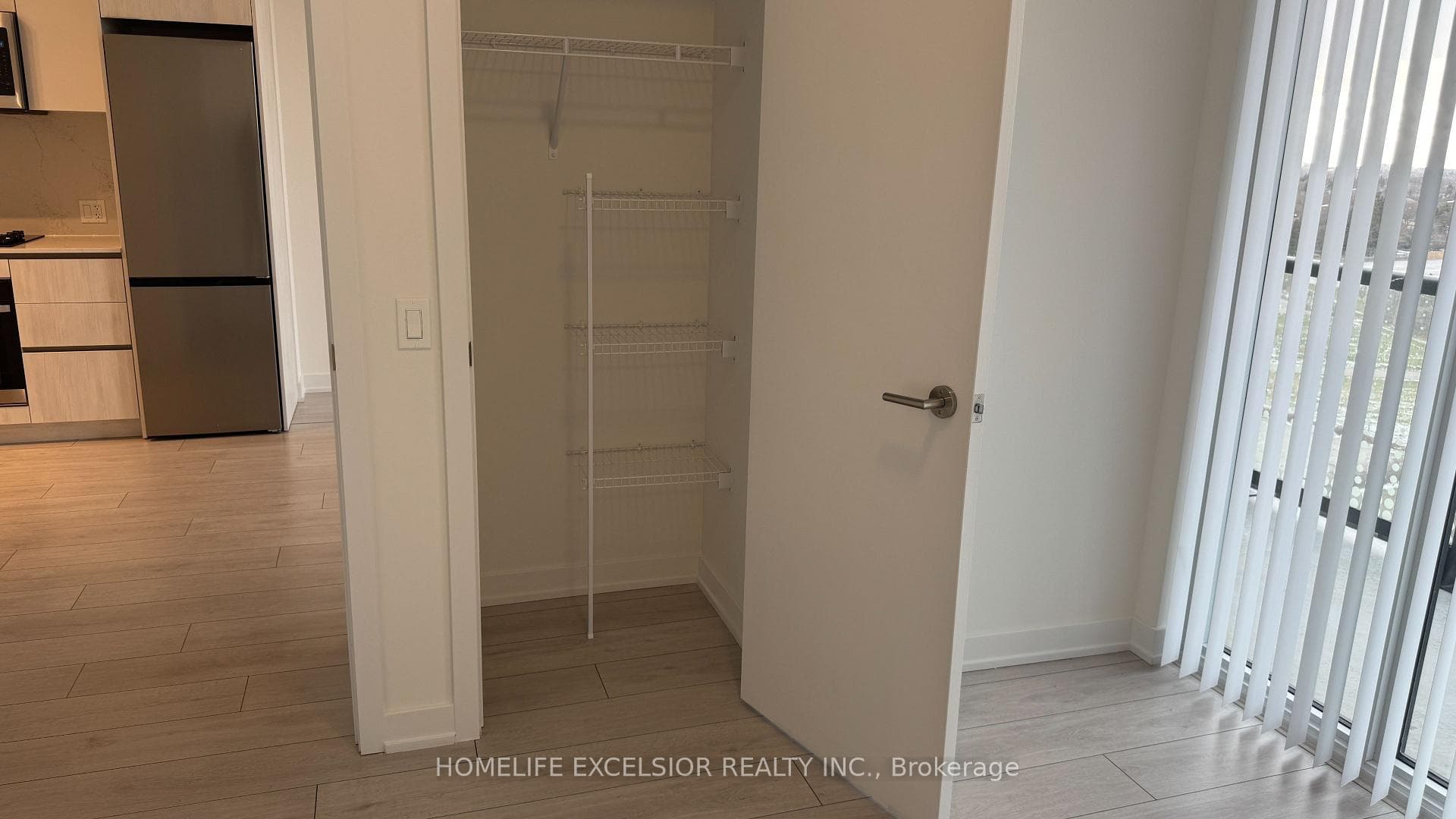 5858 Yonge Street Unit 1226 photo 32