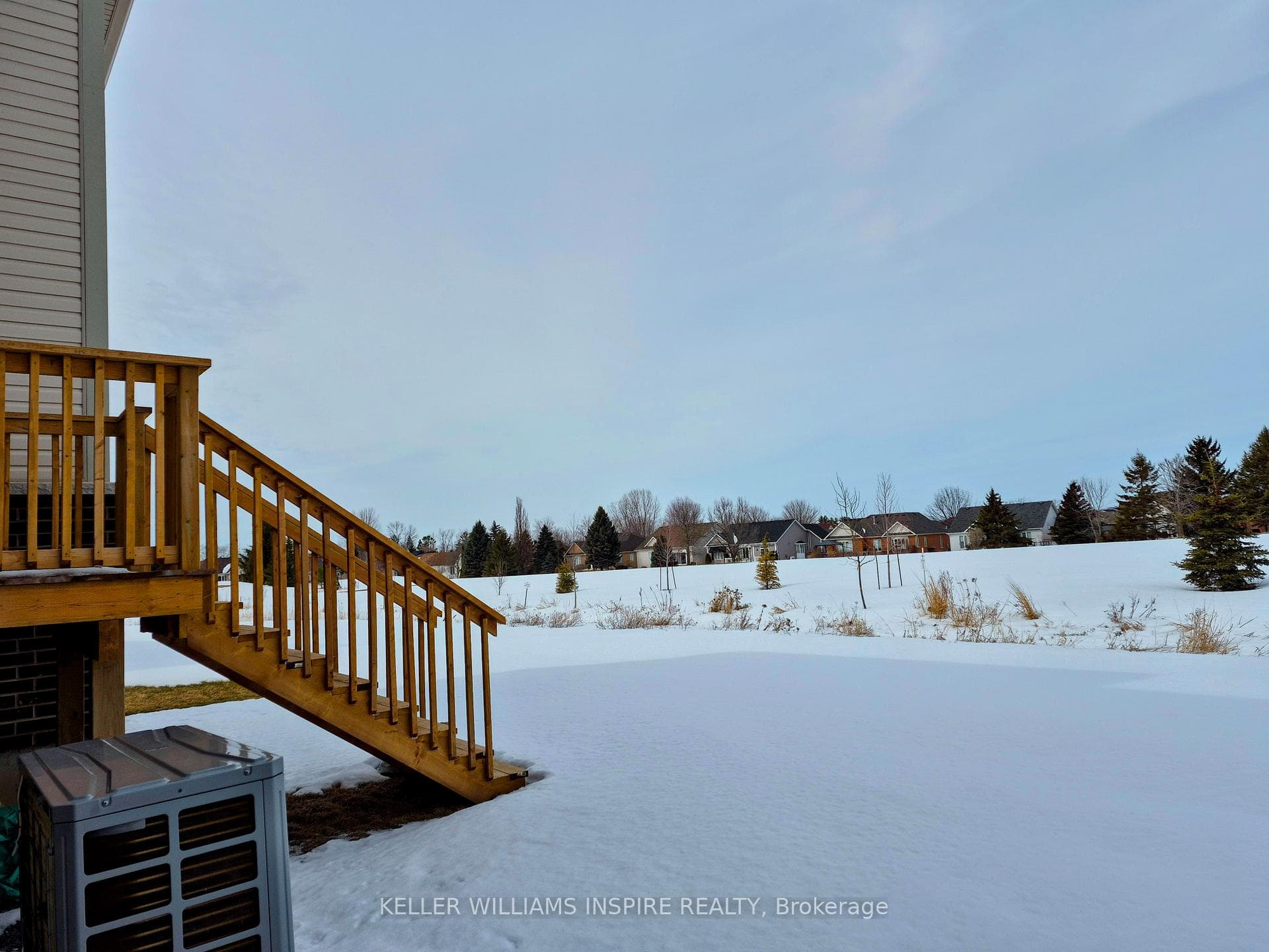 80 Golf Links Drive photo 4