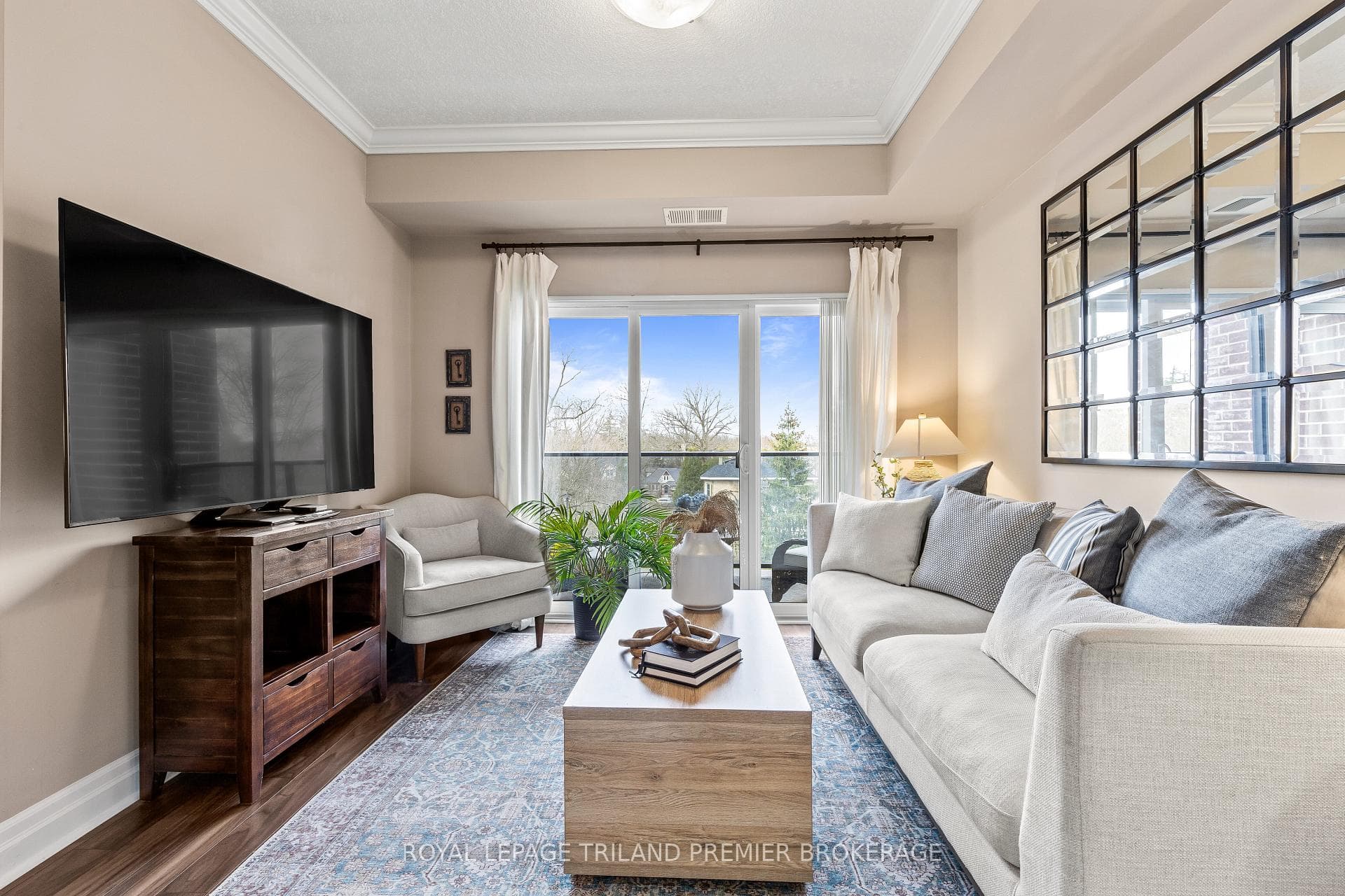 89 Ridout Street Unit 408 photo 12