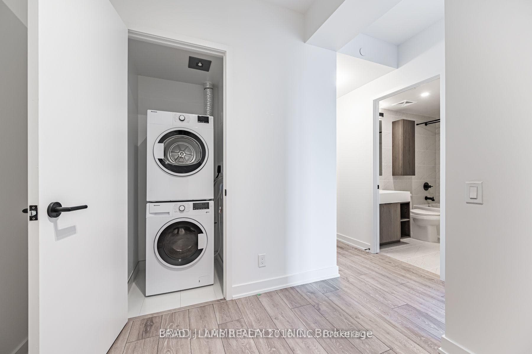 108 Peter Street Unit 1619 photo 14