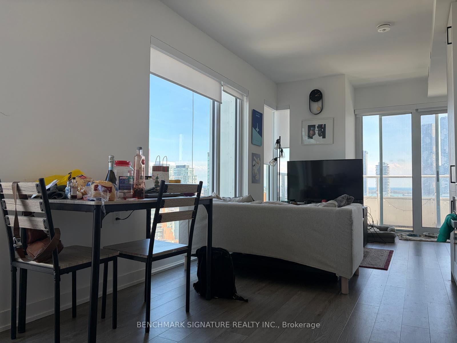 88 Queen Street Unit 1703 photo 9