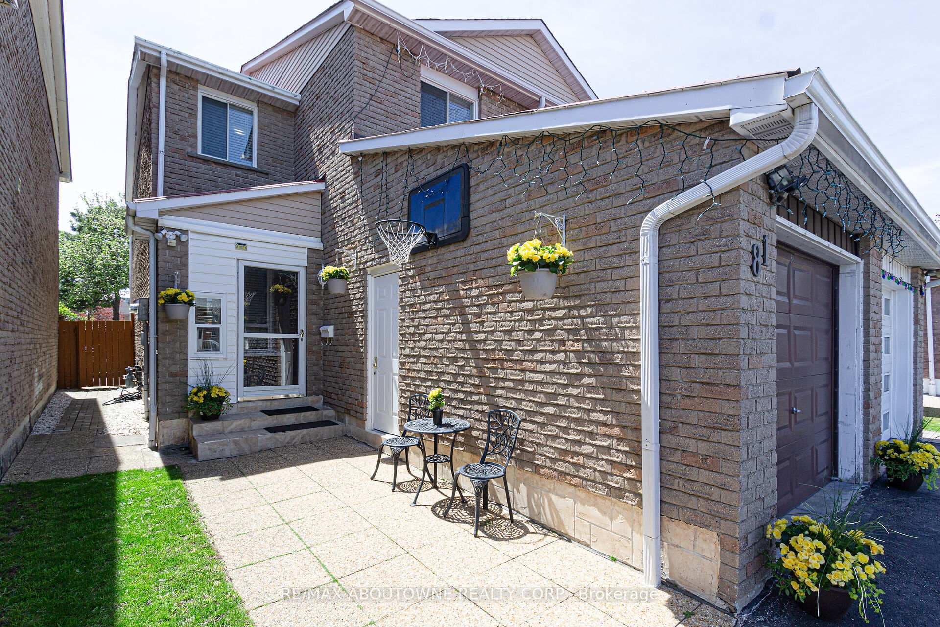 81 Chalfield Lane photo 2