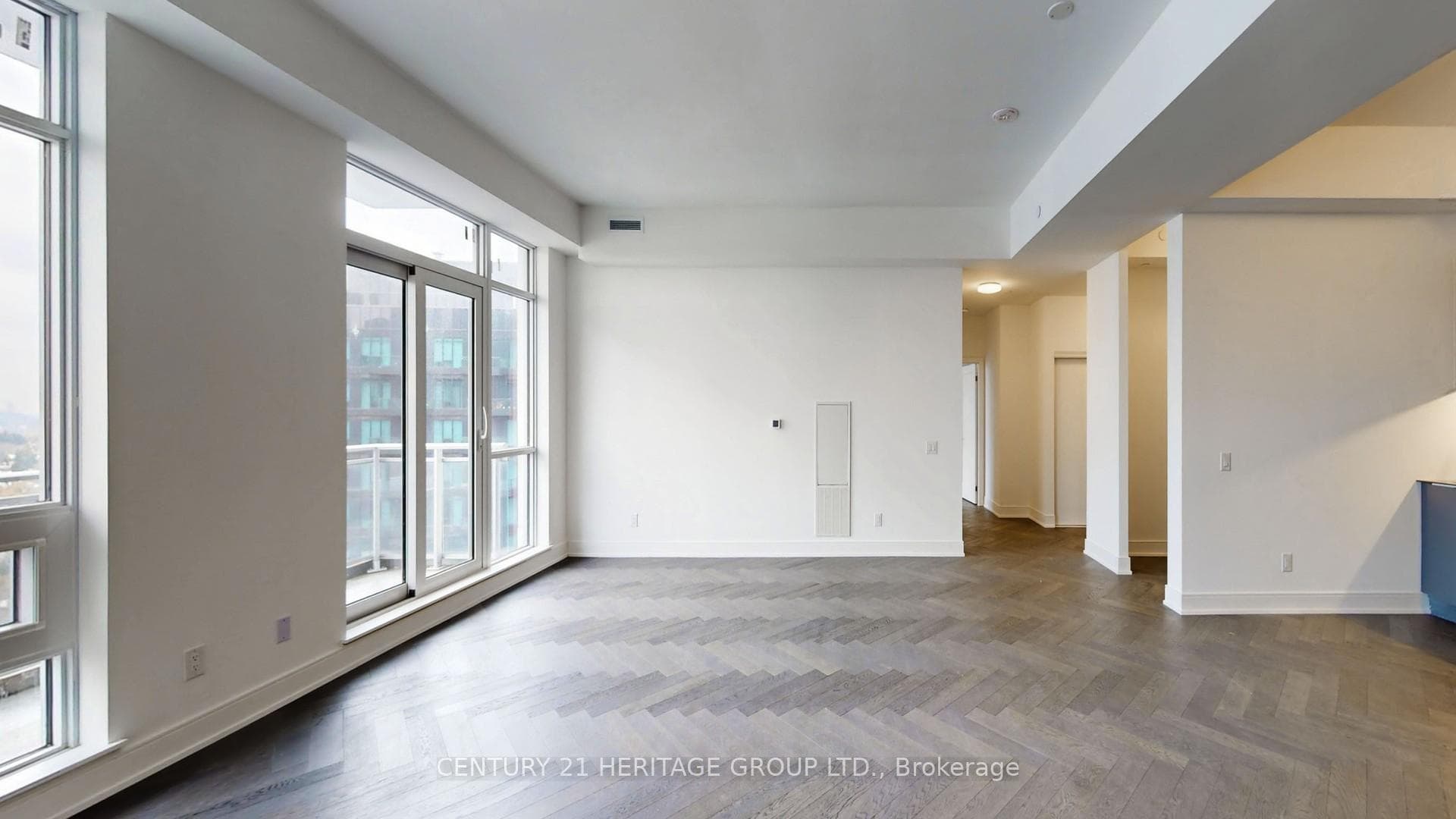 8888 Yonge Street Unit 1305 photo 14