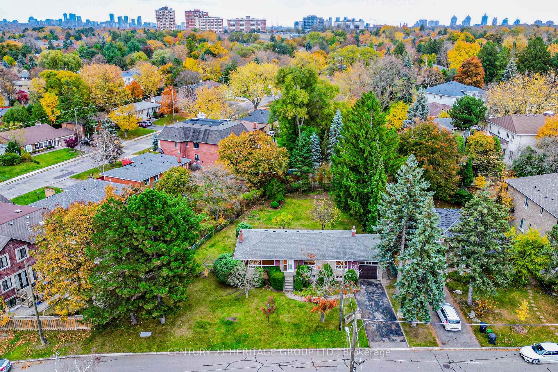 35 Caswell Drive photo 3