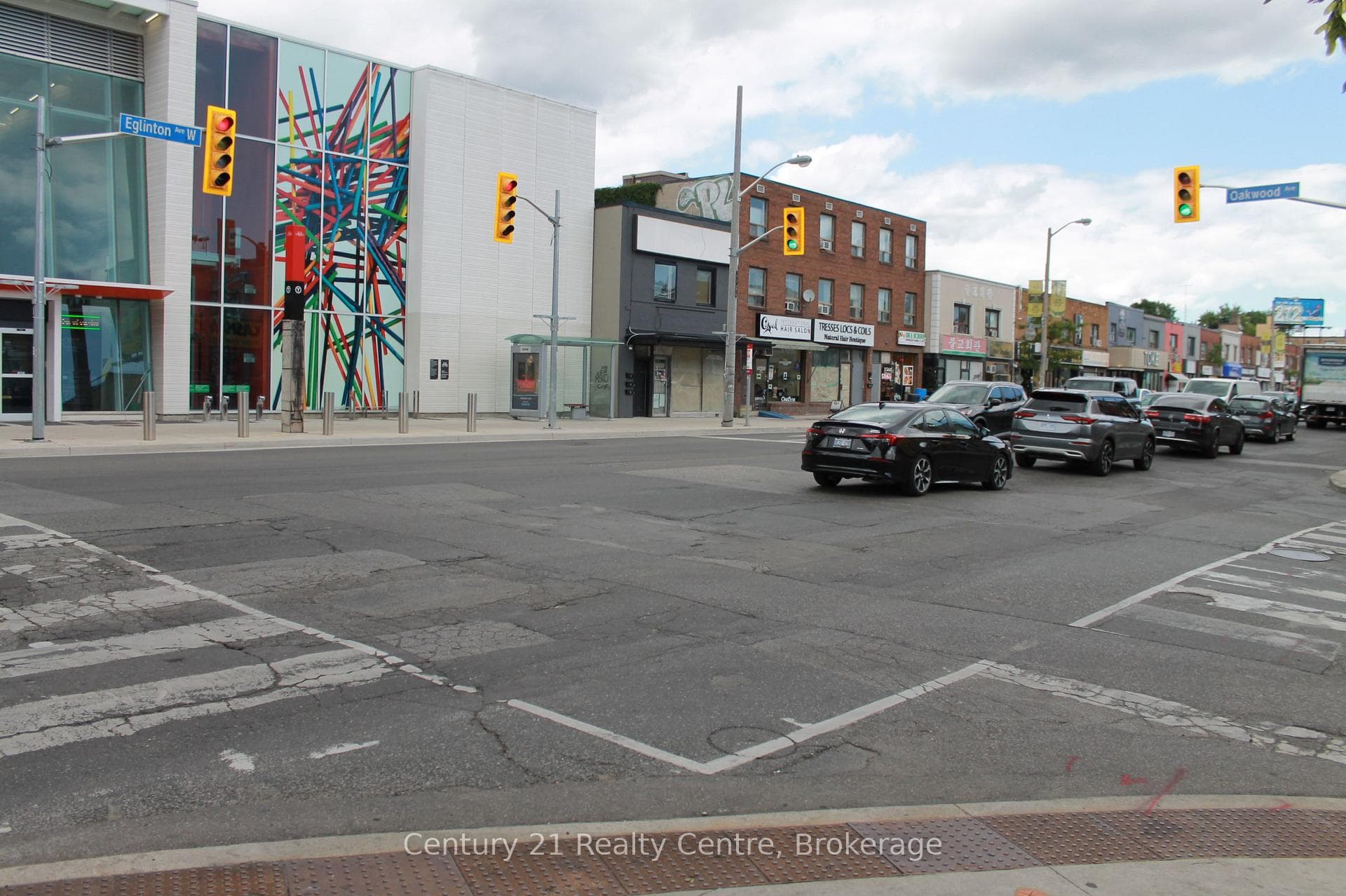 1603 Eglinton Avenue Unit 1402 photo 17
