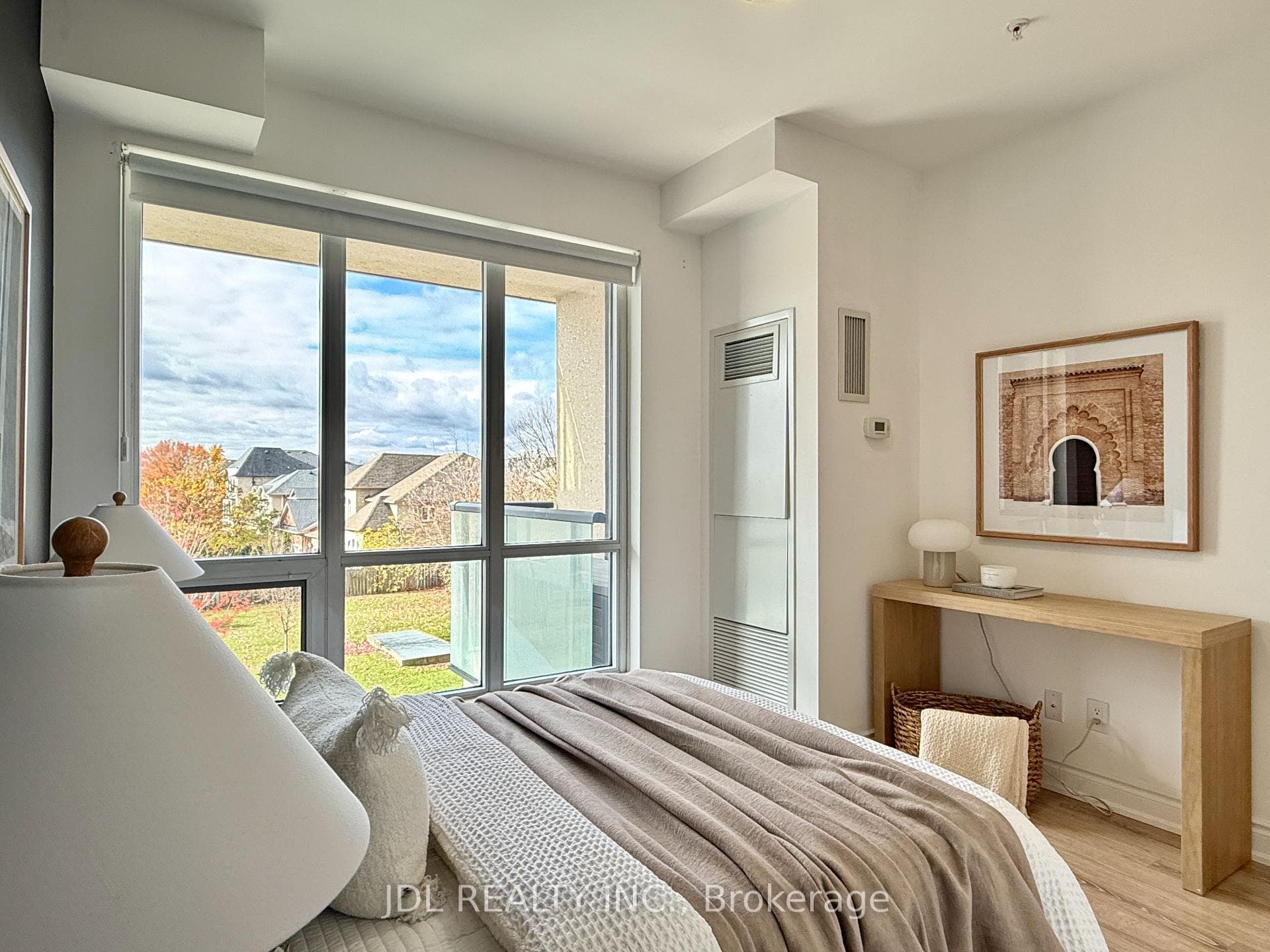 9090 Yonge Street Unit 202B photo 14