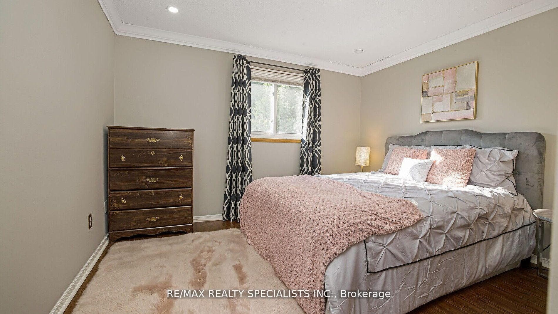 30 Bach Boulevard photo 19