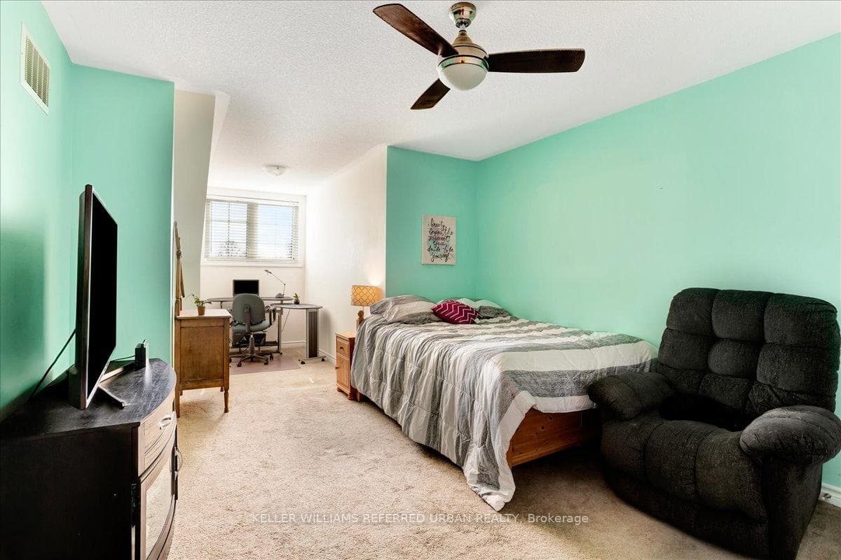 50 Providence Way photo 26