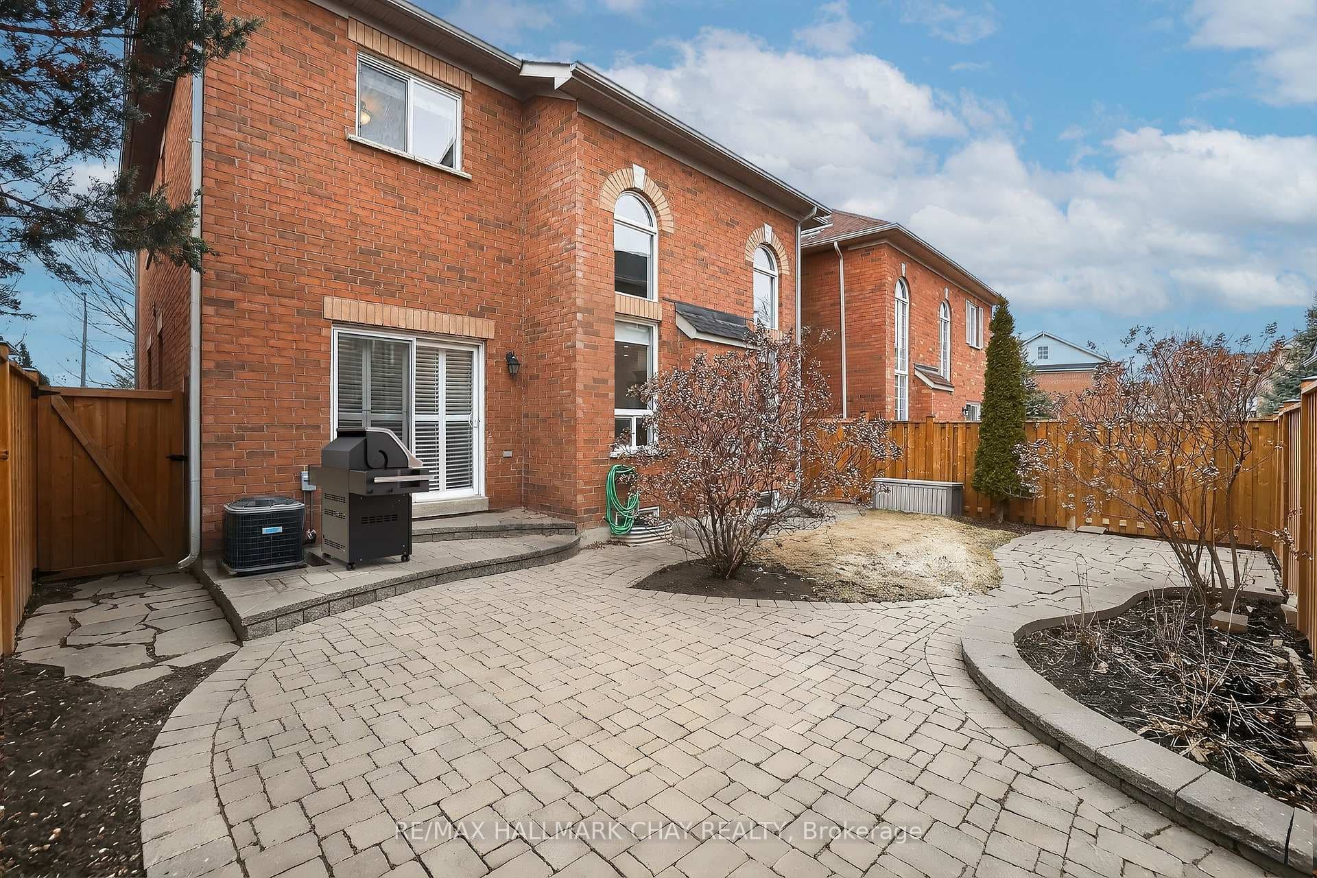 110 Birkshire Drive photo 37