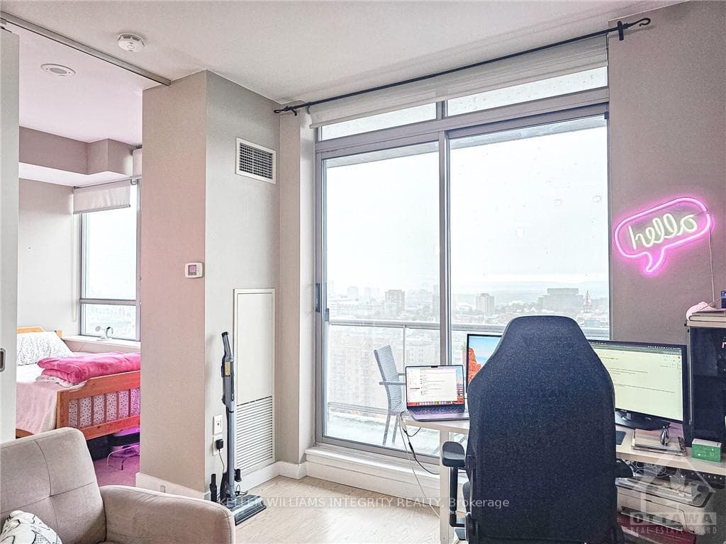 179 GEORGE Street Unit 1809 photo 12