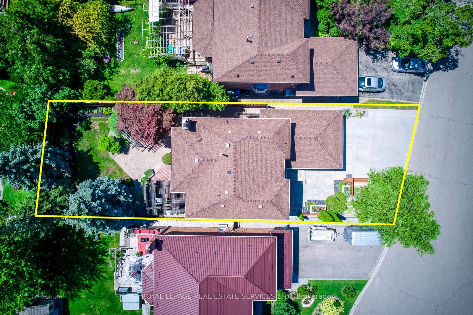 300 Canital Court photo 48