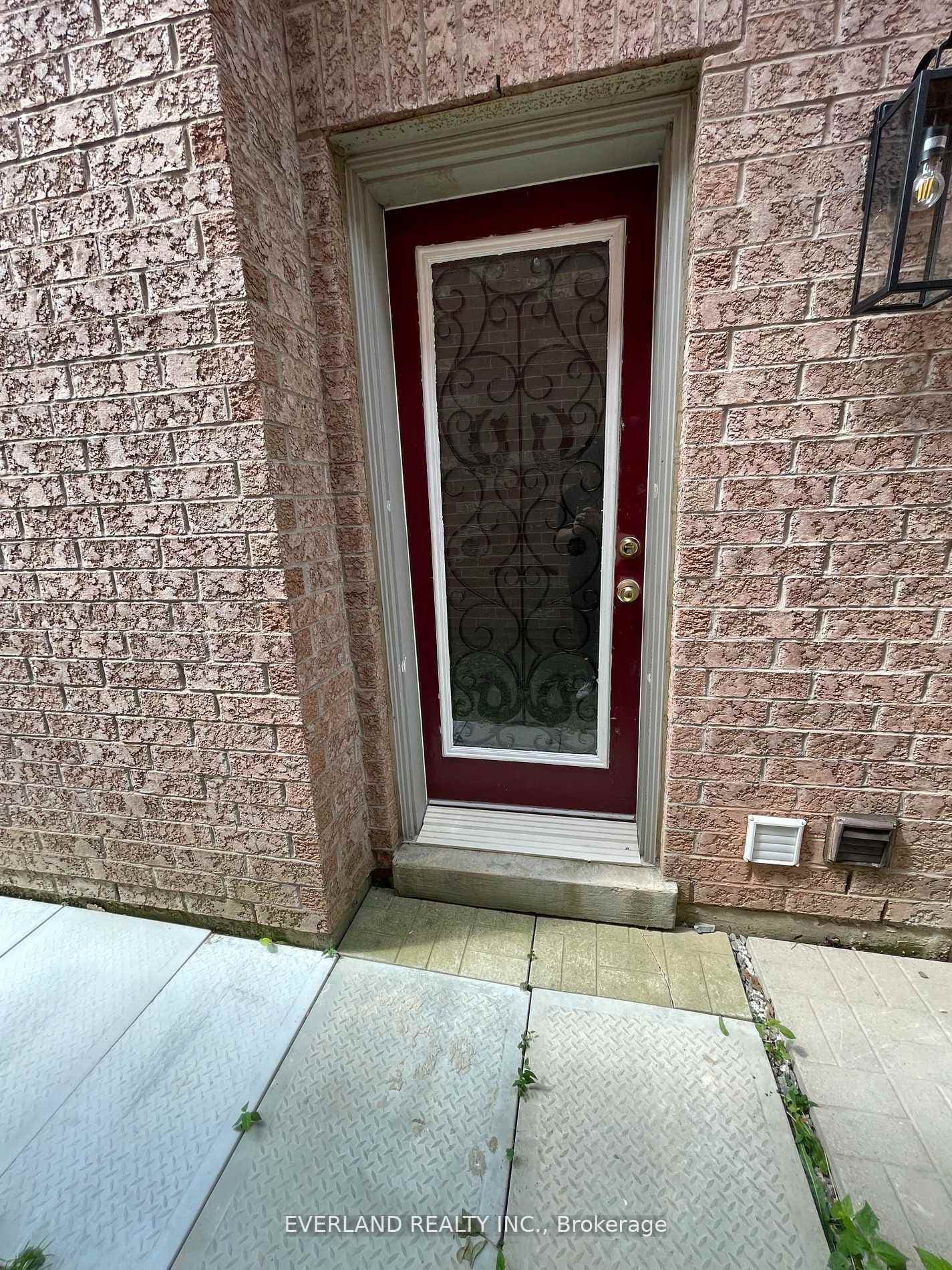 30 Dunwell Crescent Unit Bsmt photo 7