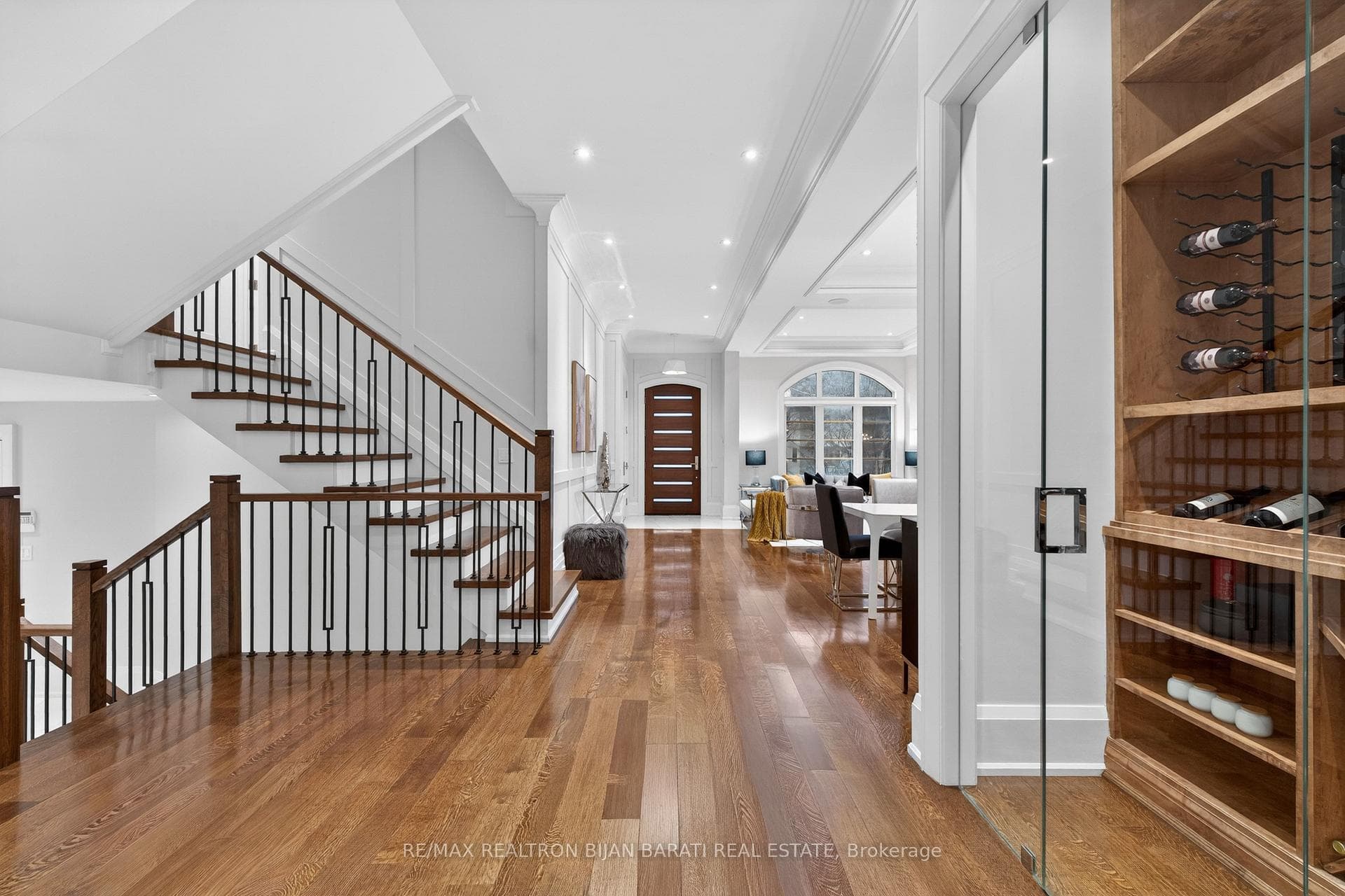86 Princess Avenue photo 30