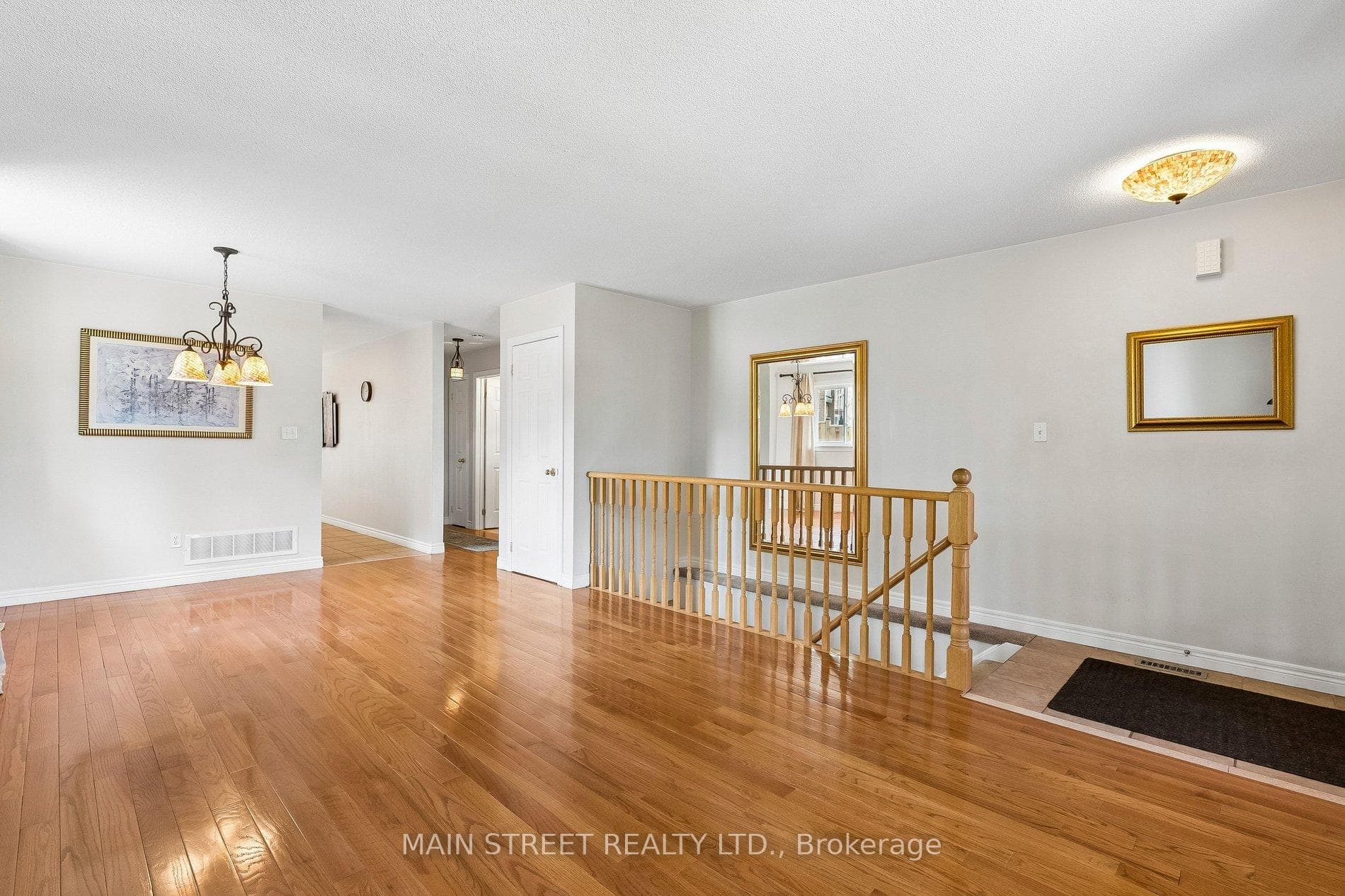 489 Cody Crescent photo 10