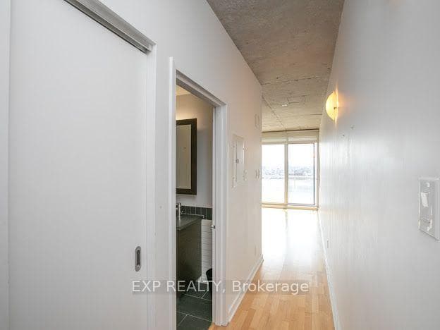 324 Laurier Avenue Unit 1401 photo 3