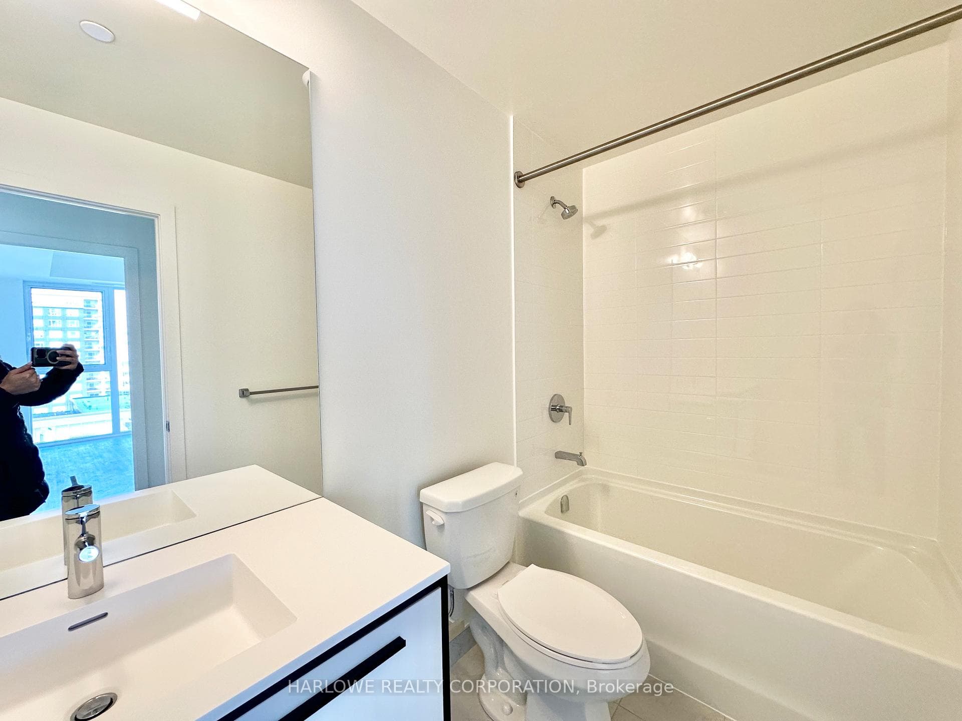 185 Deerfield Road Unit 711 photo 7