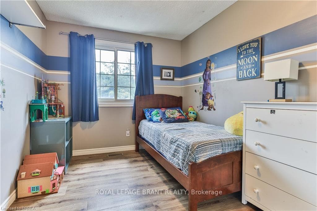 55 Ashgrove Avenue photo 10