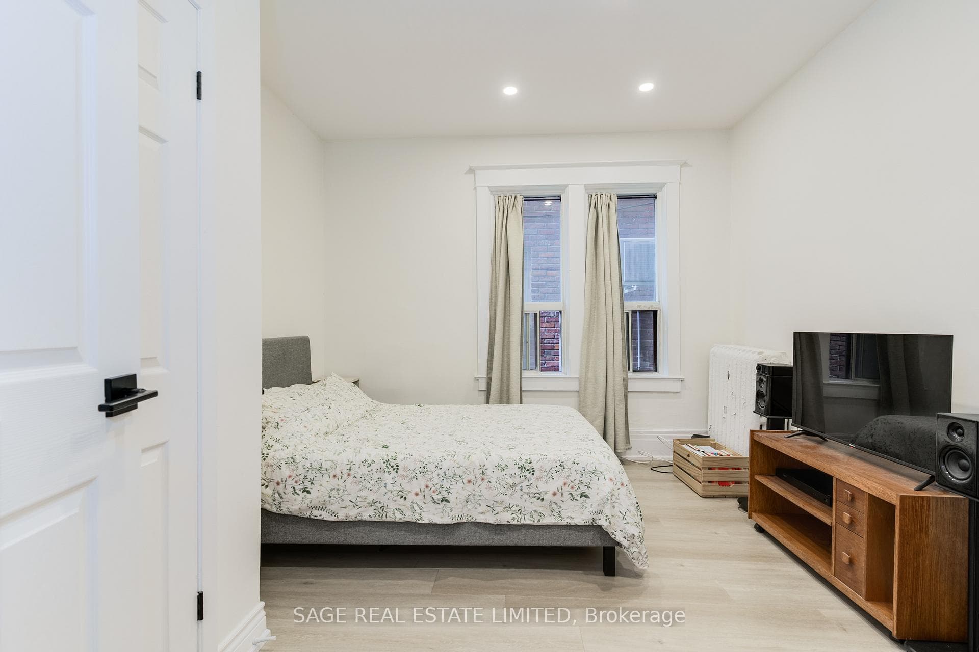 37 Rusholme Road Unit Main photo 18