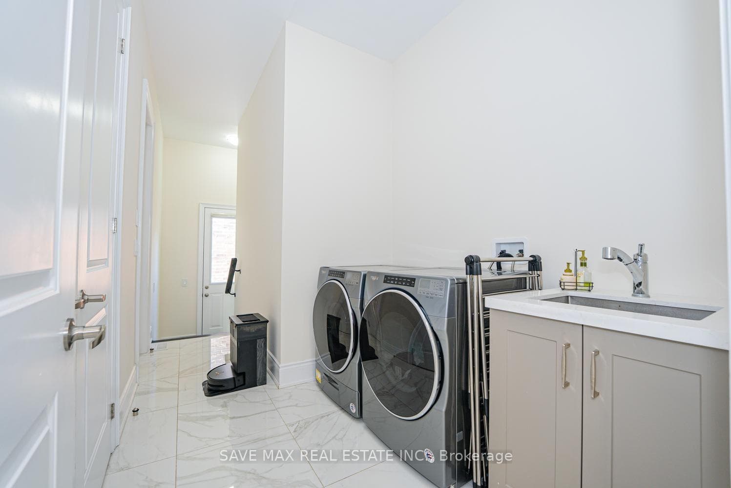 19 Daisy Meadow Crescent photo 22