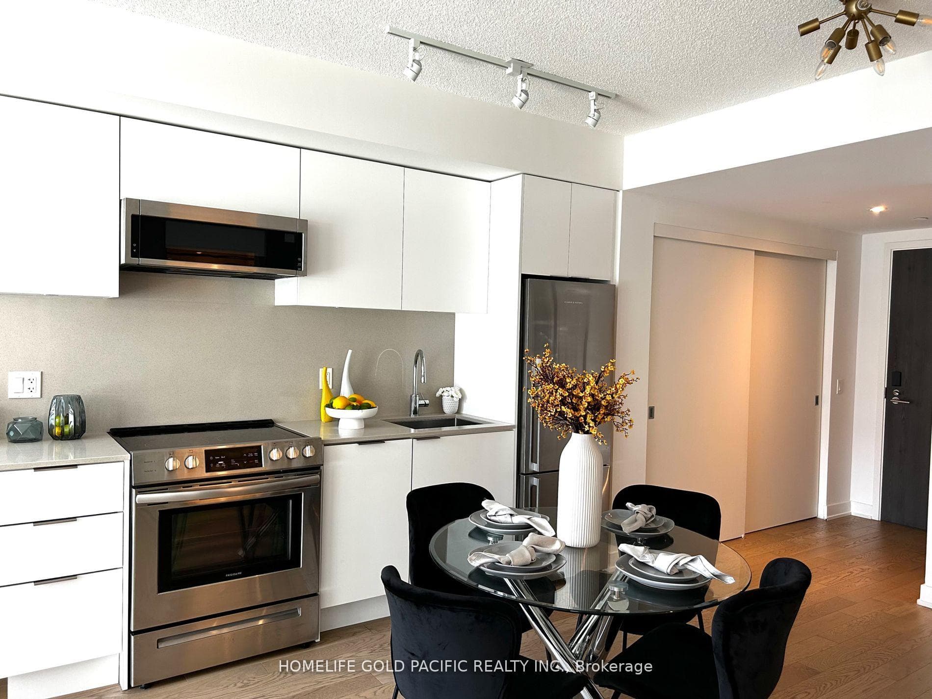 25 Richmond Street Unit 1009 photo 19