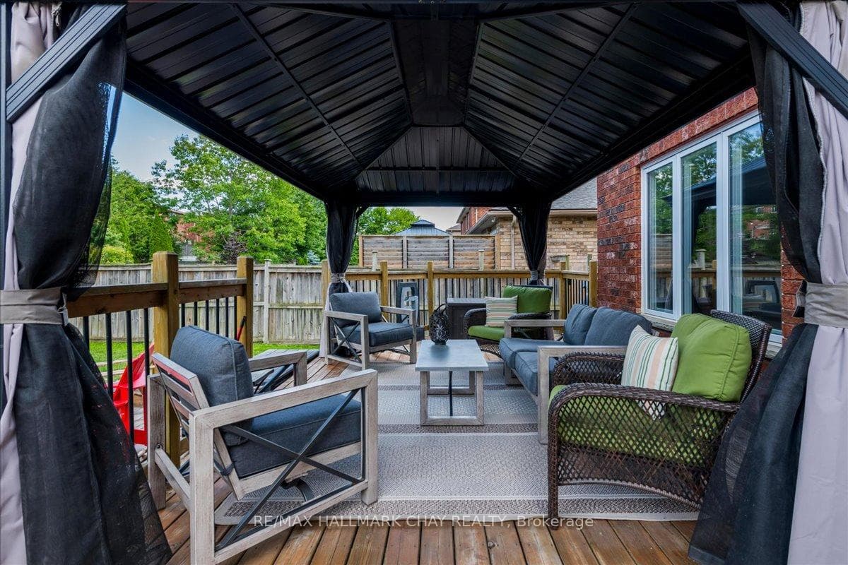 85 Miller Drive photo 21