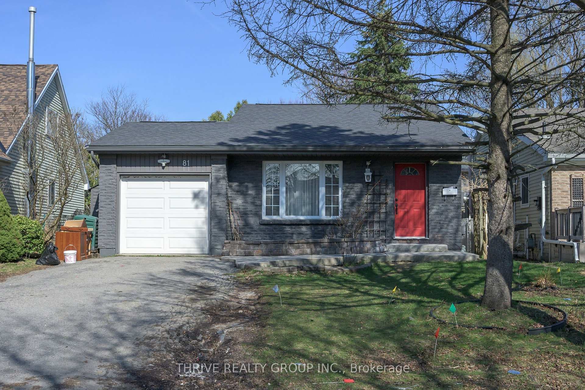 81 Beechbank Crescent photo 2