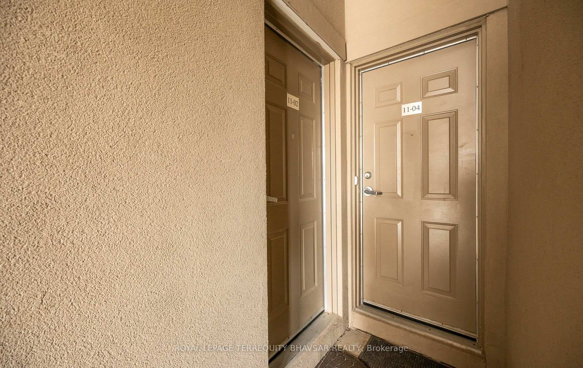 2420 Baronwood Drive Unit 11 - 02 photo 7