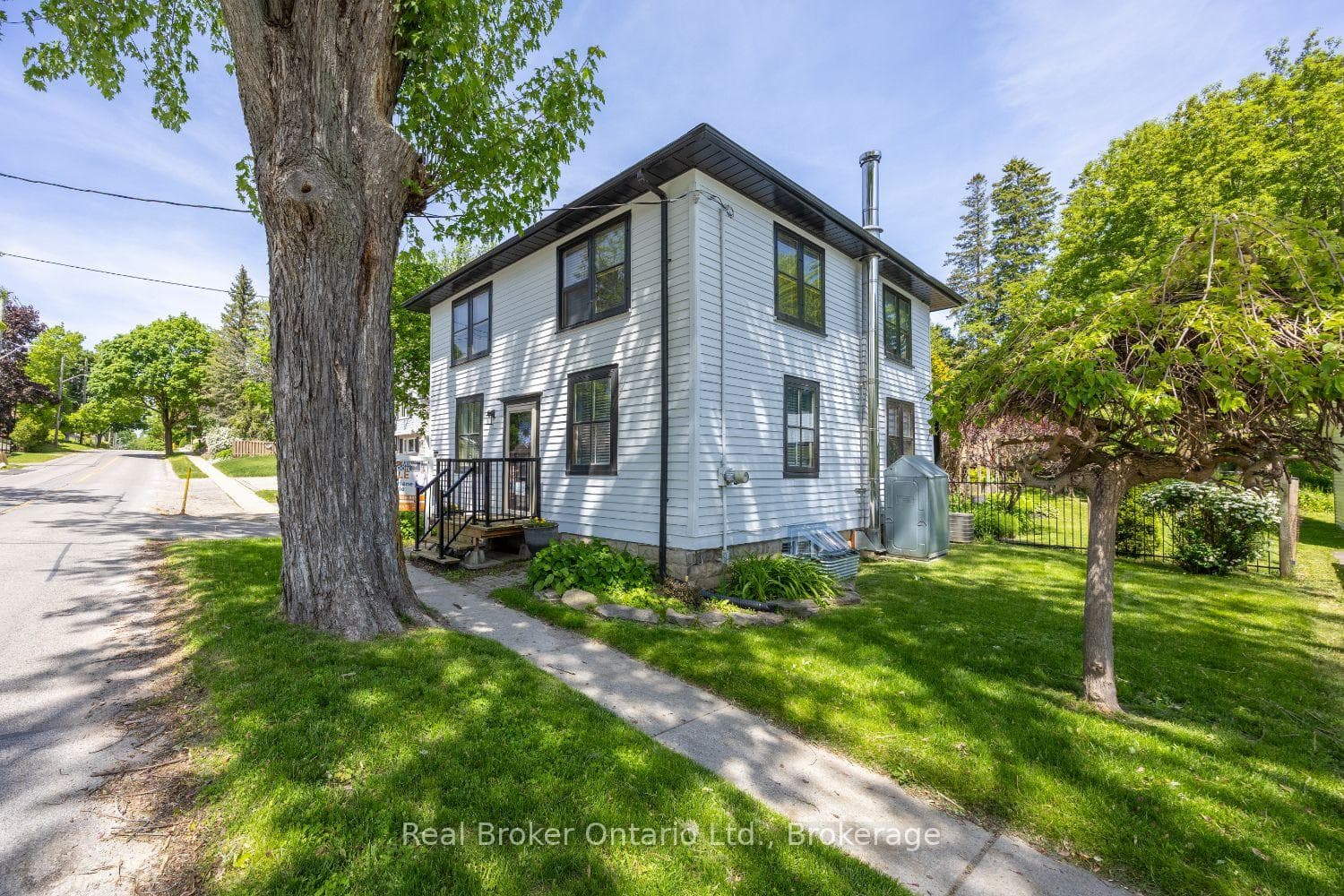 61 Mill Street photo 4