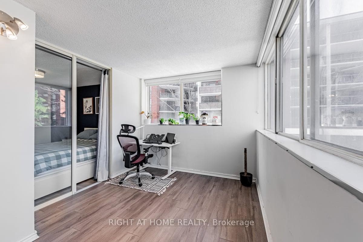 60 Homewood Avenue Unit 201 photo 12