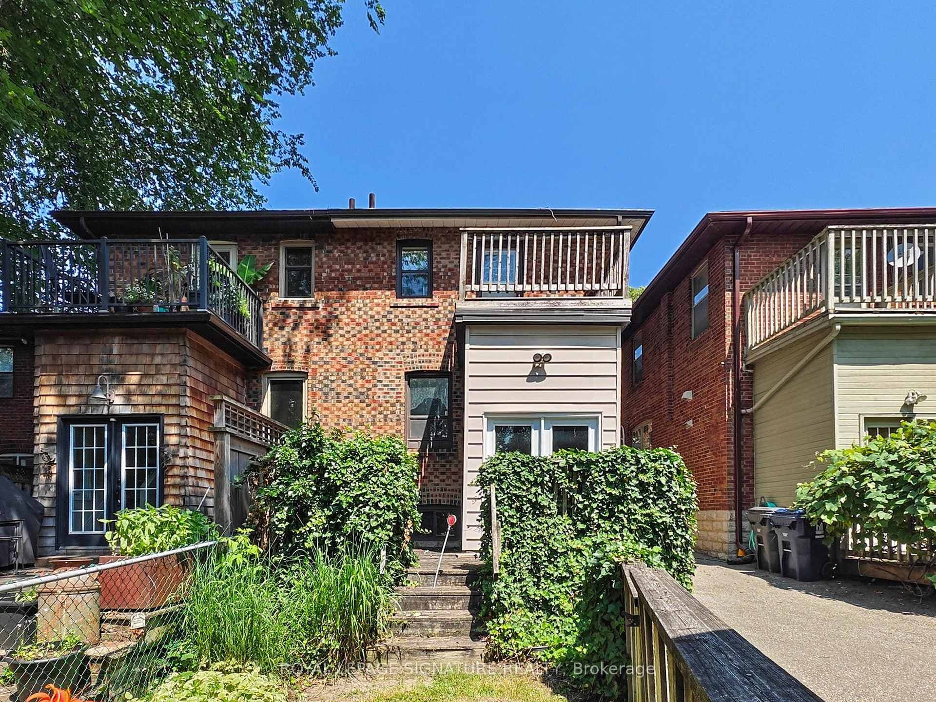 153 Castlefield Avenue photo 45