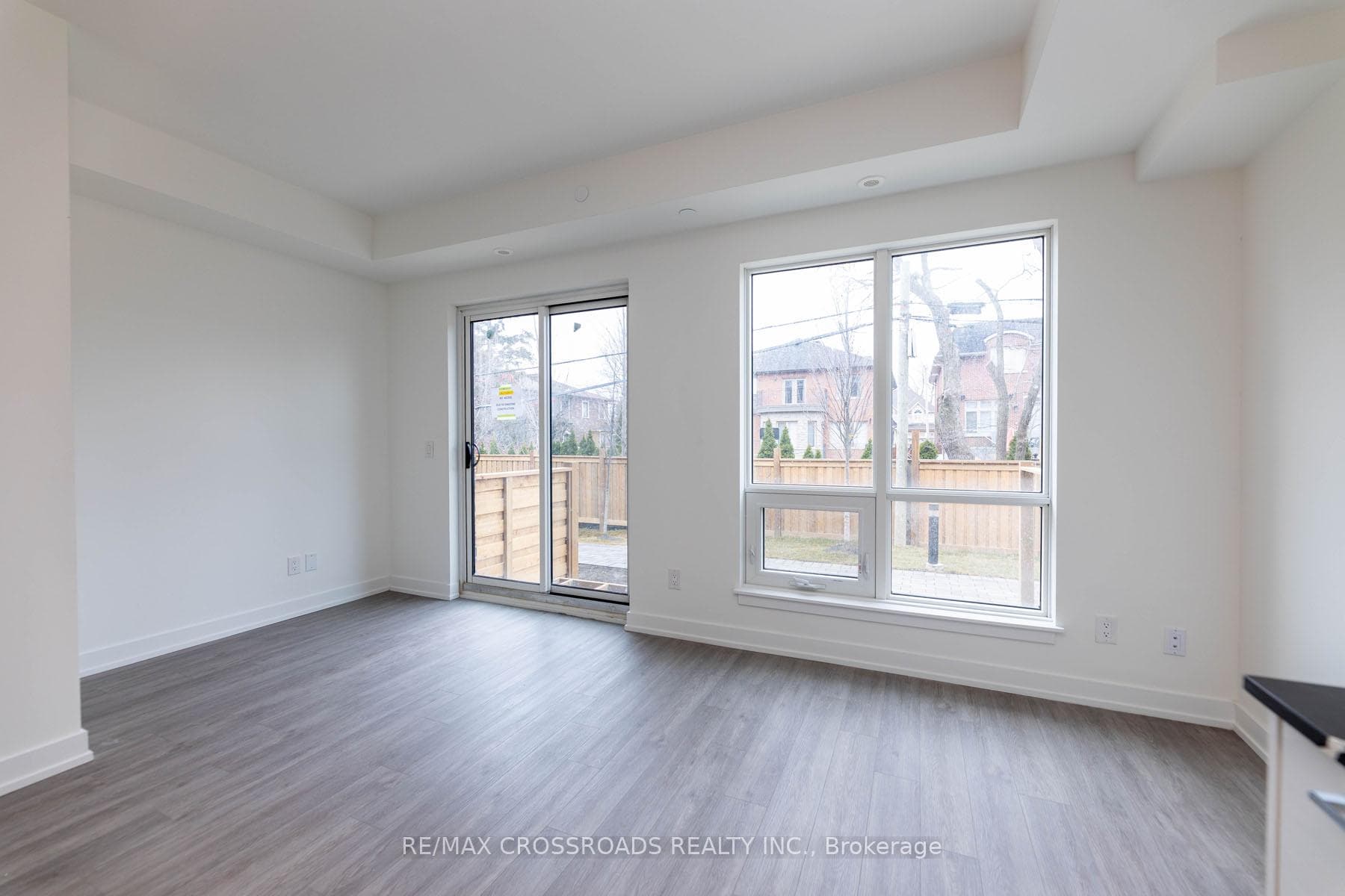 861 Sheppard Avenue Unit Th47 photo 8