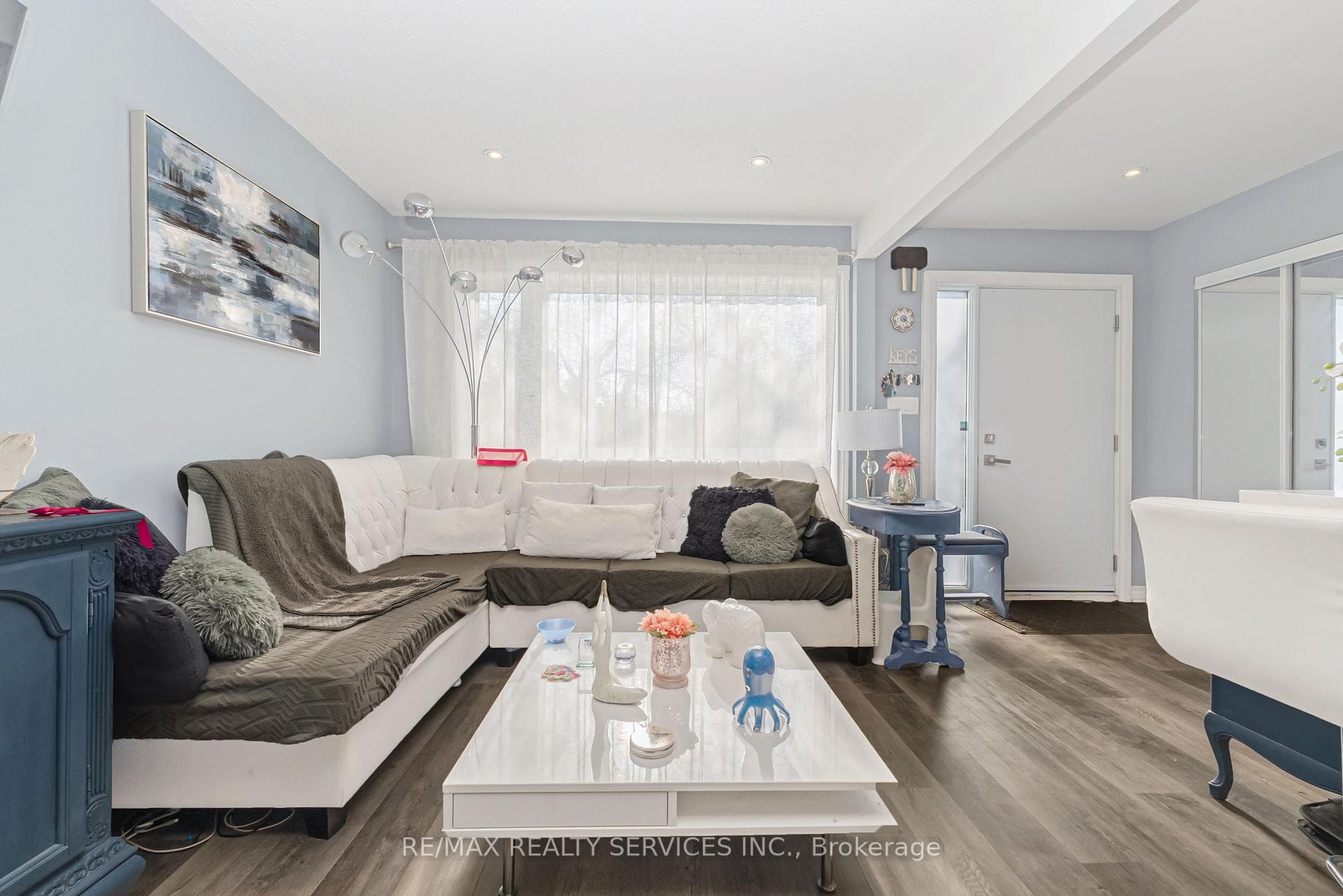 8 Chipwood Crescent photo 5