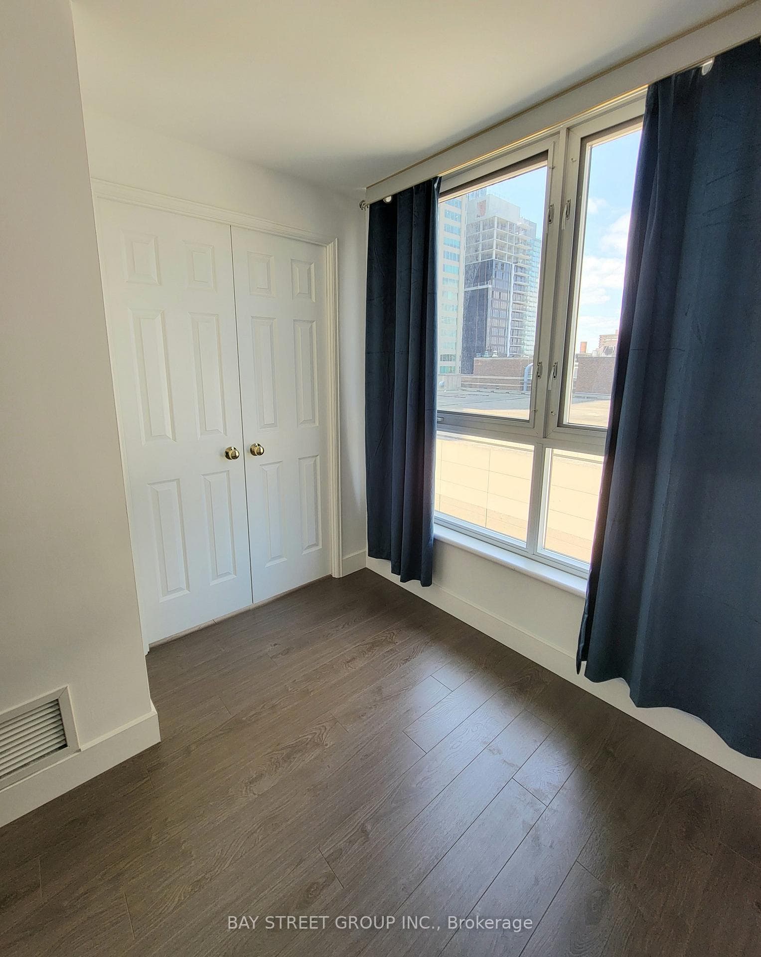 55 Bloor Street Unit 1506 photo 15