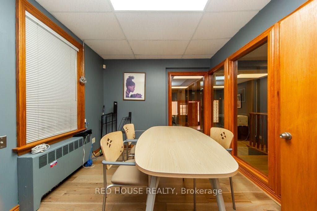 658 Vaughan Road photo 7