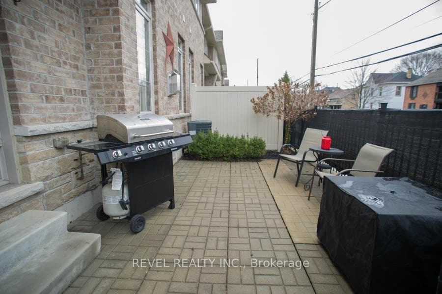 80 Willow Street Unit 80 photo 24