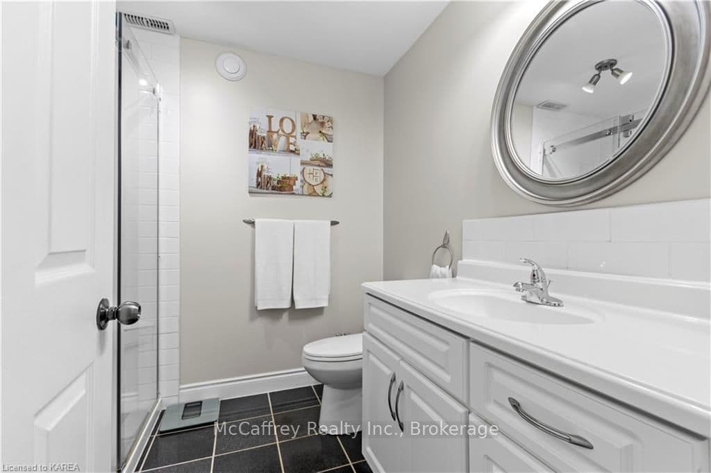 137 PINECREST Road photo 26