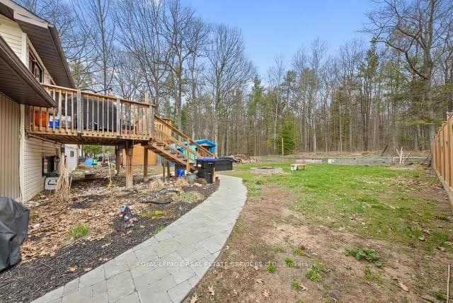 93 Ronald Avenue photo 27