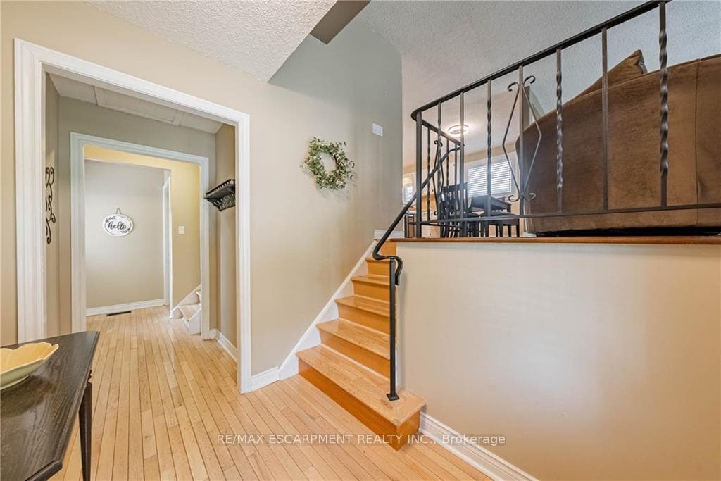 83 Forestgate Drive photo 5