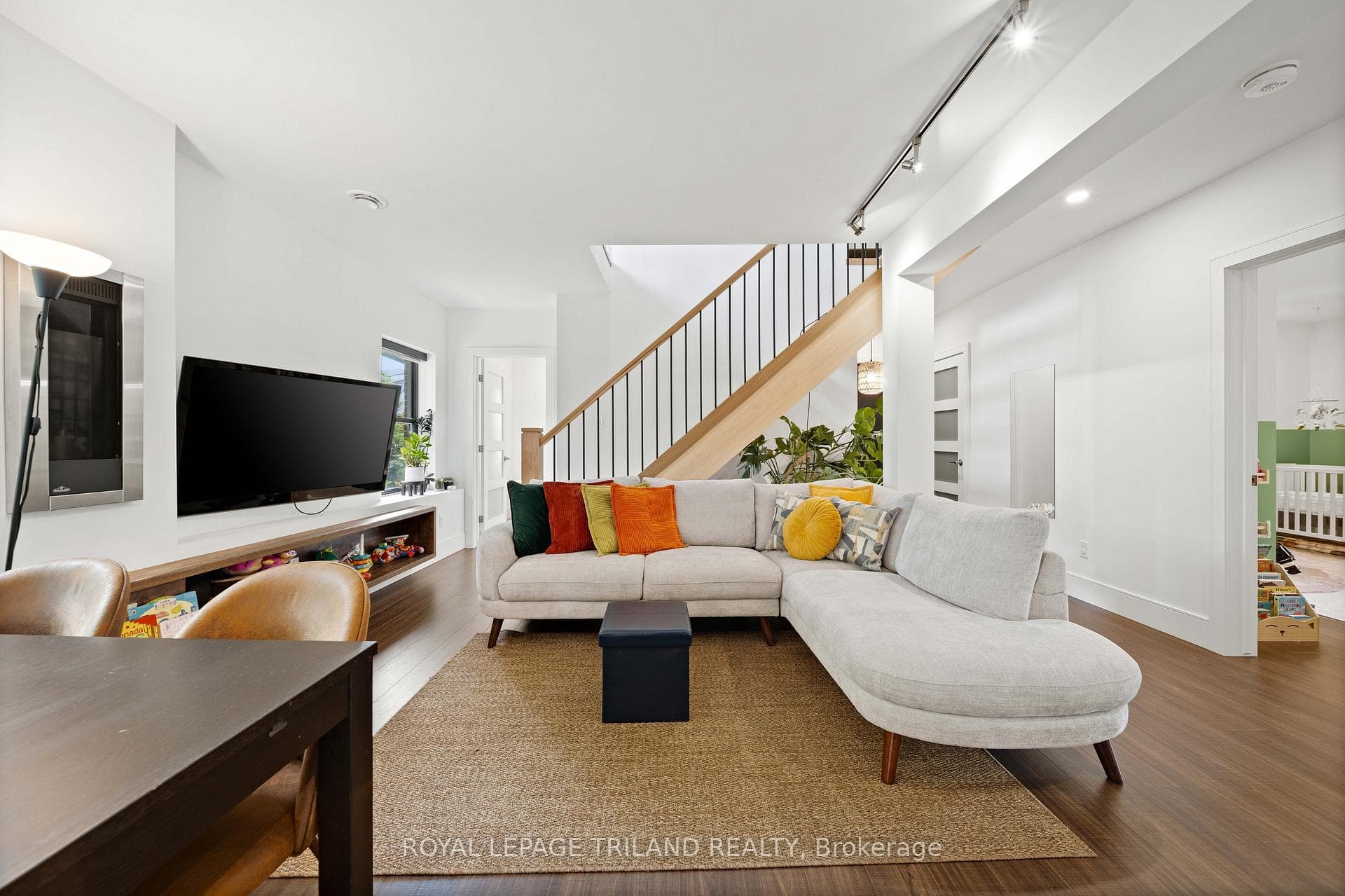 130 Windsor Crescent Unit 3 photo 9