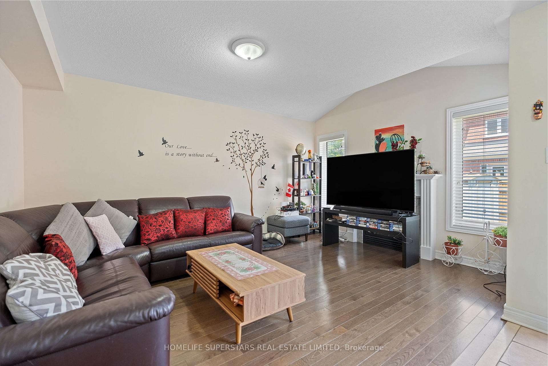 2 Durham Way photo 12