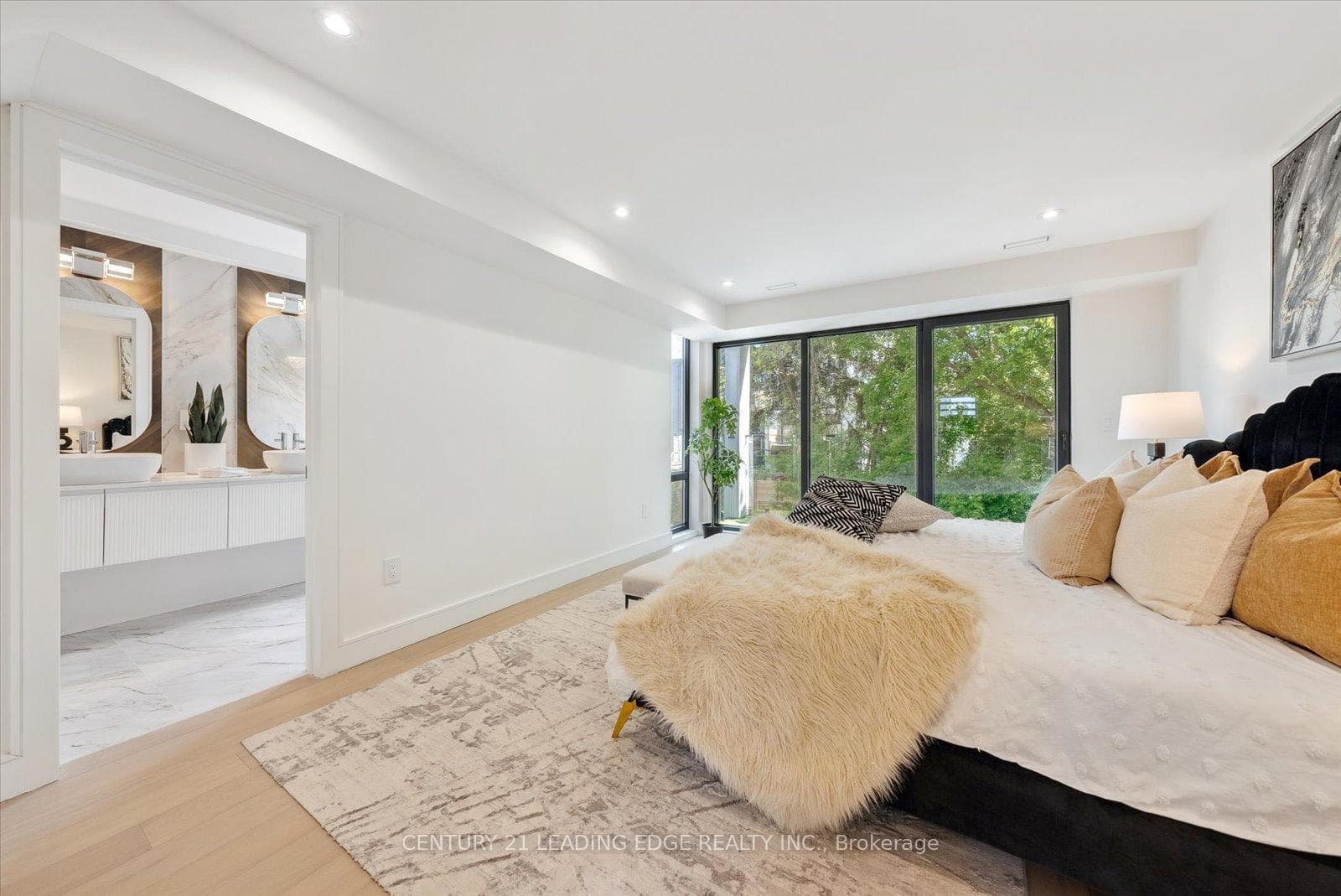 257 Robina Avenue photo 19
