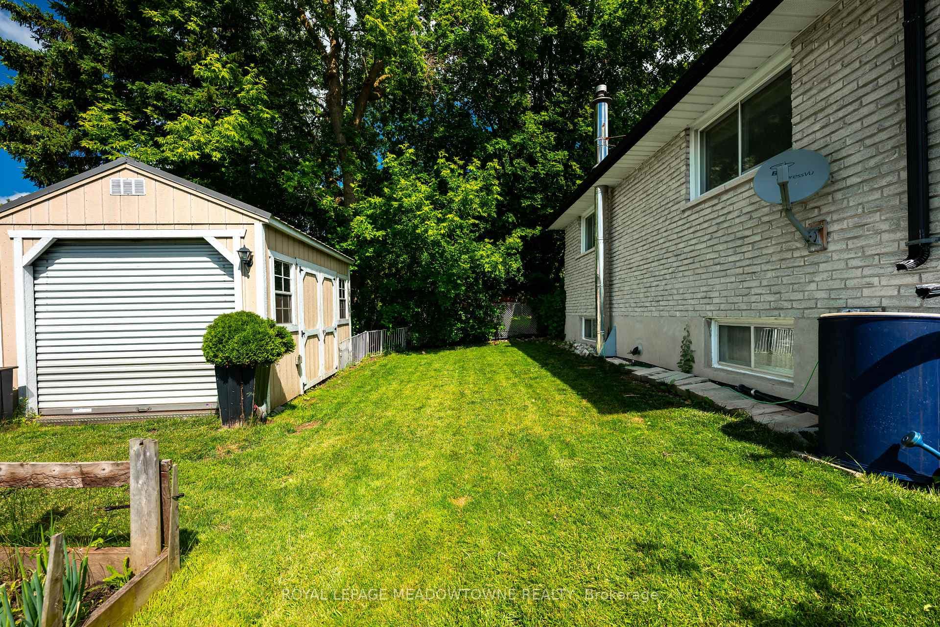 28 Algoma Drive photo 49