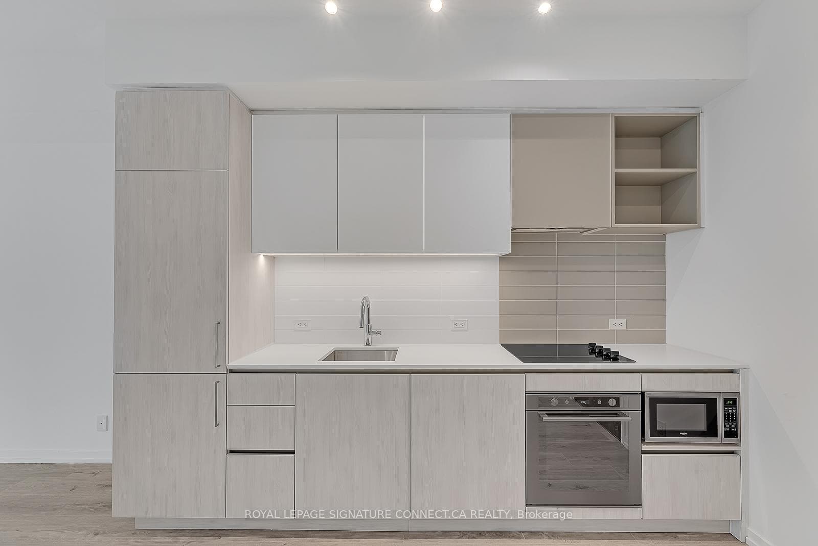 7890 Jane Street Unit 2010 photo 8